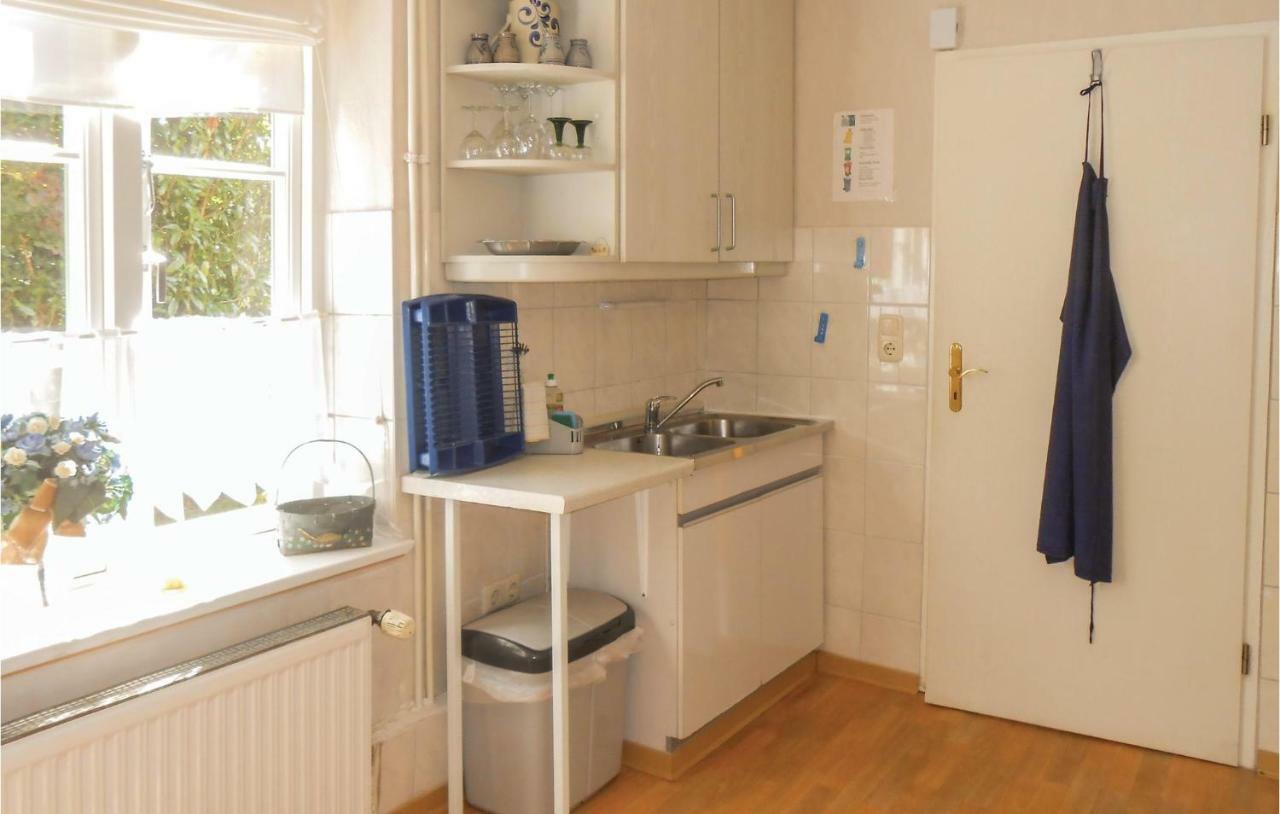 1 Bedroom Nice Apartment In Flueggendorf Klausdorf  Extérieur photo